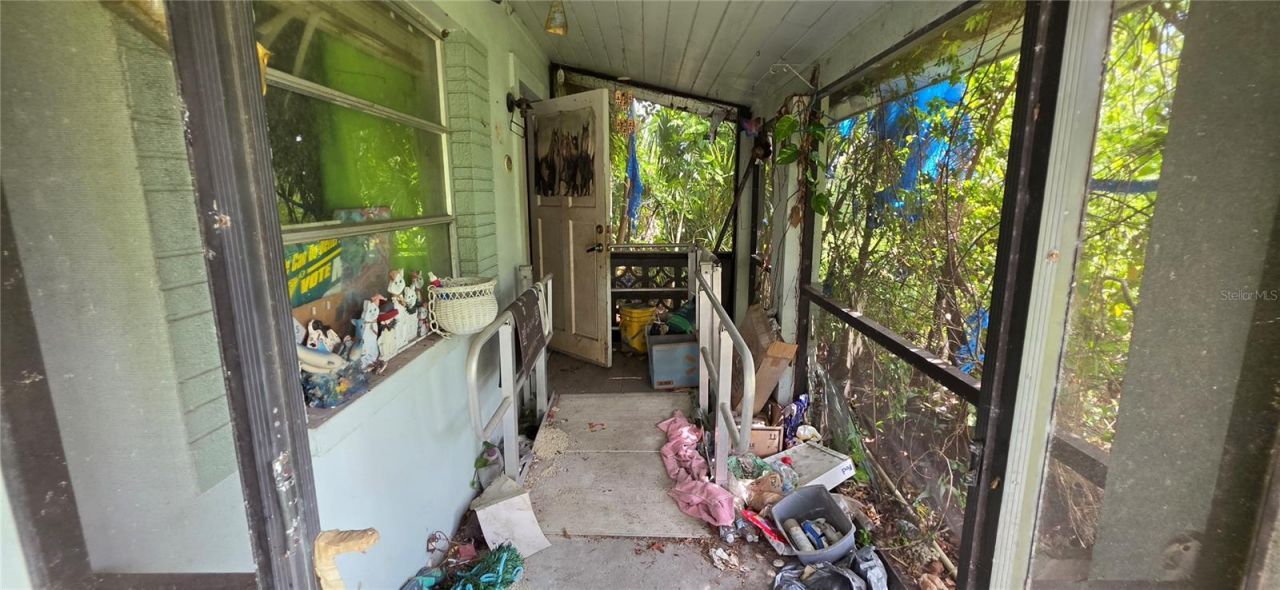 186 Crescent Lake Drive , North Fort Myers, FL 33917 Photo
