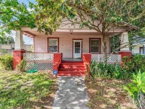 815 E Frierson Ave , Tampa, FL 33603
