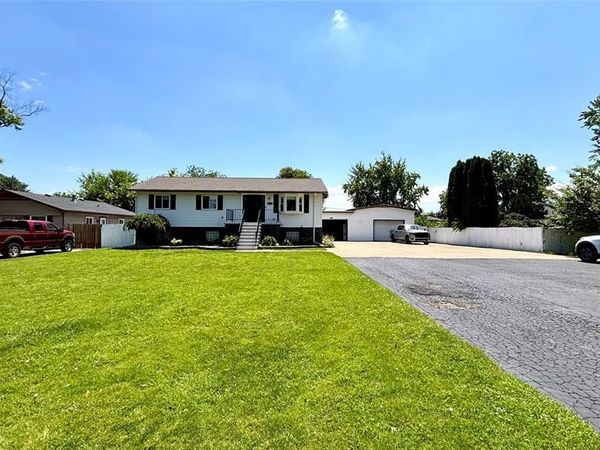 20385 Empire Street, Taylor, MI 48180