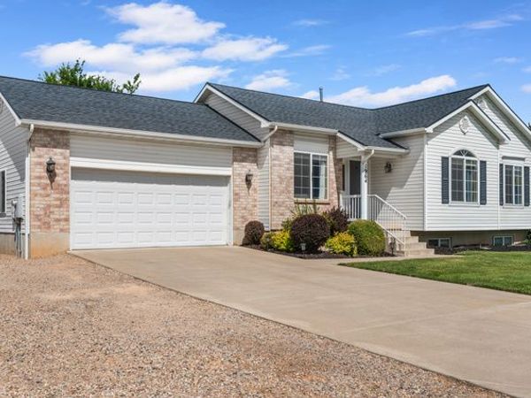 1964 S DAHL LN, Syracuse, UT 84075