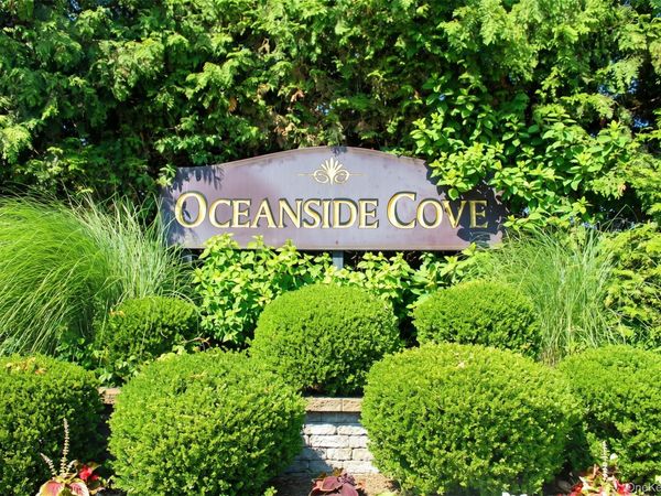 100 Daly Boulevard , Unit #712, Oceanside, NY 11572