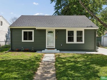 3227 6th Avenue, Council Bluffs, IA 51501