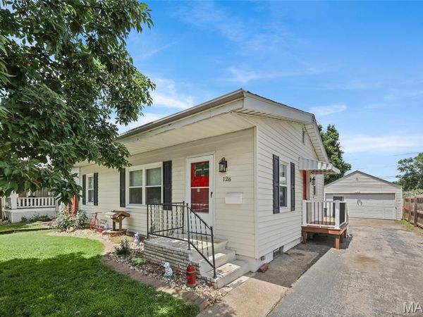 126 E 2nd Street, Roxana, IL 62084
