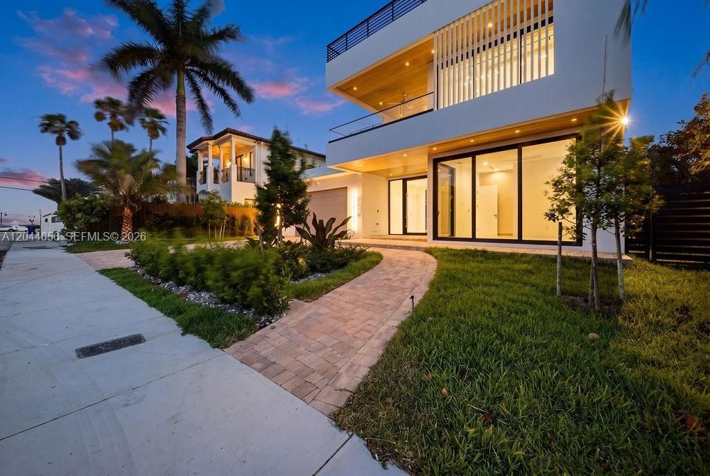3318 NE 16th Pl , Unit 1, Fort Lauderdale, FL 33305 Photo