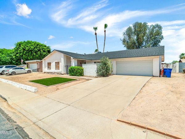 752 W POSADA Avenue, Mesa, AZ 85210