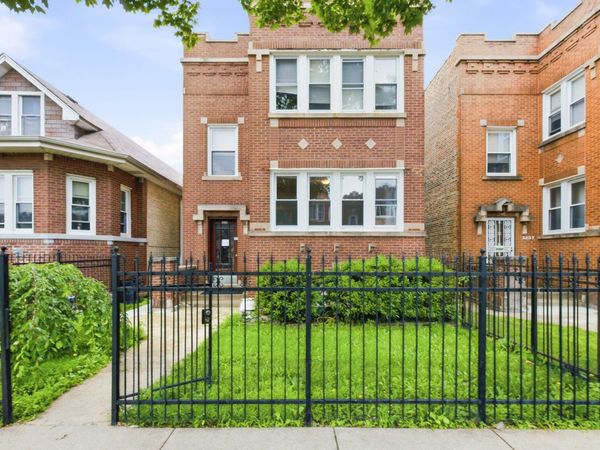 5233 W Potomac Avenue , Chicago, IL 60651