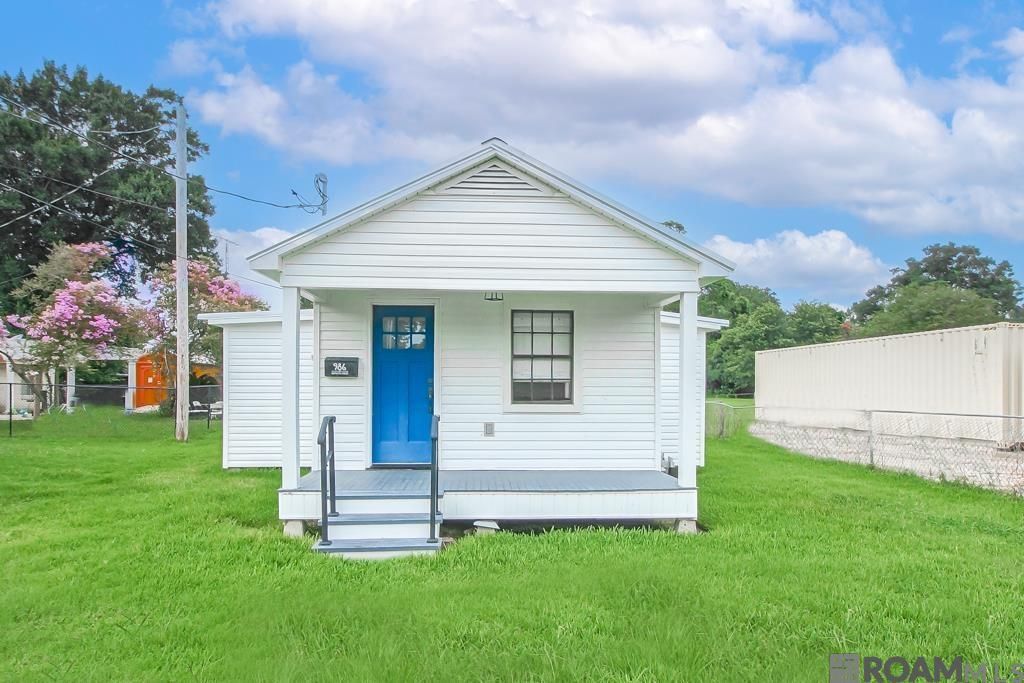 986 Napoleon, New Roads, LA 70760 Main Photo