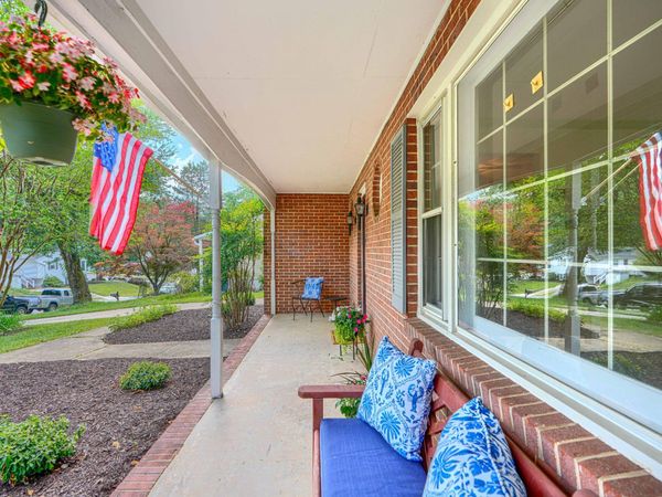 6 FIREOAK COURT, COCKEYSVILLE, MD 21030