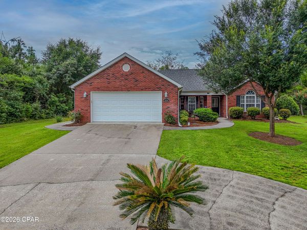 2339 Deadening Road , Sunny Hills, FL 32428
