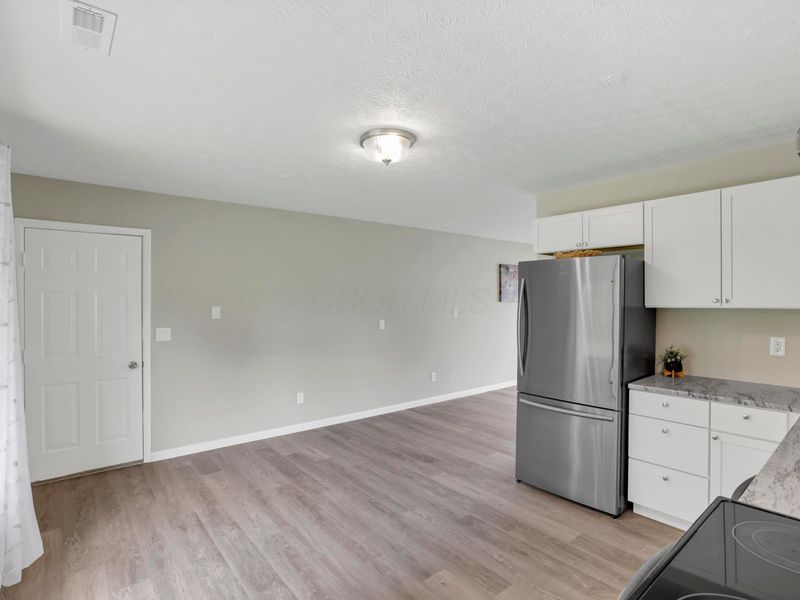 2631 Millrace Drive, Columbus, OH 43207 Photo 12