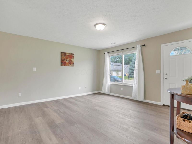 2631 Millrace Drive, Columbus, OH 43207 Photo 5