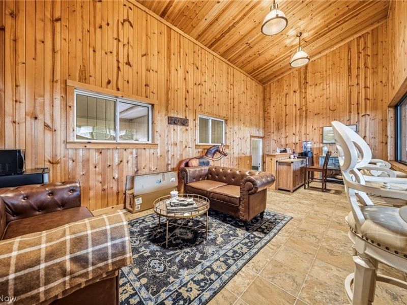 3126 Mennonite Road, Mantua, OH 44255 Photo 9