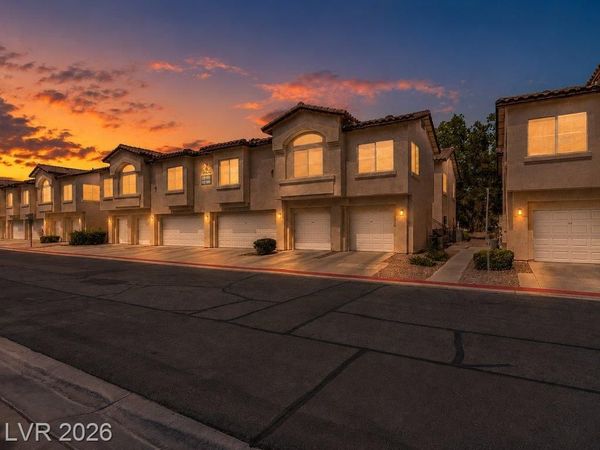 4920 Black Bear Road, Unit 204, Las Vegas, NV 89149