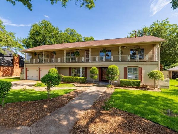 3809 Diamond Loch W, North Richland Hills, TX 76180