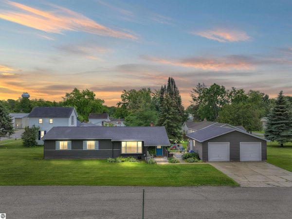506 Prospect Street, Lake City, MI 49651