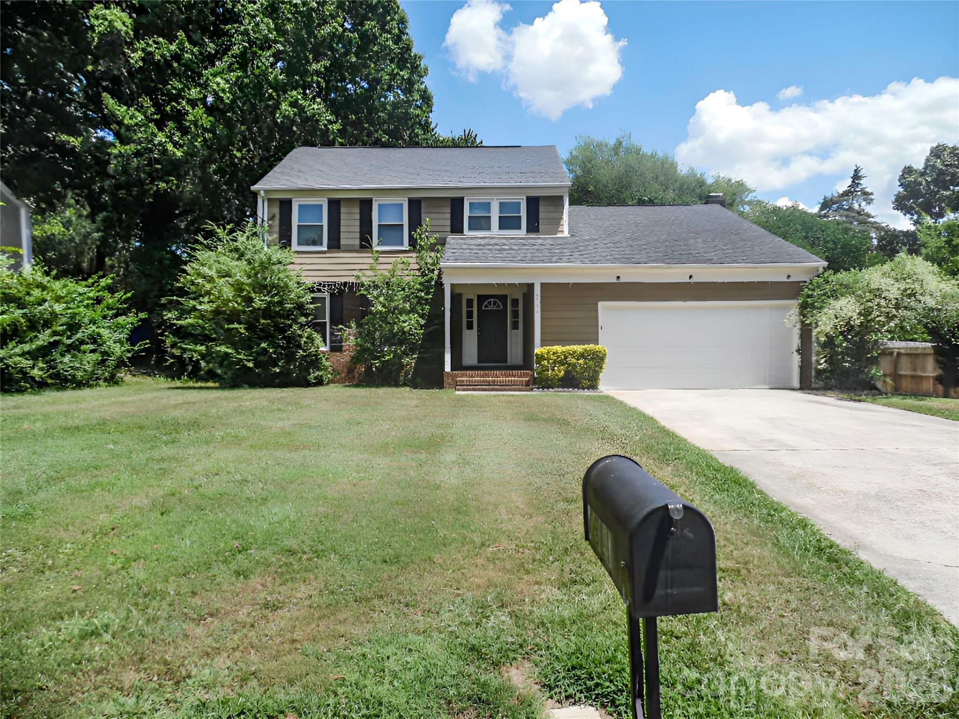 6311 Coach Hill Lane, Charlotte, NC 28212 Main Photo