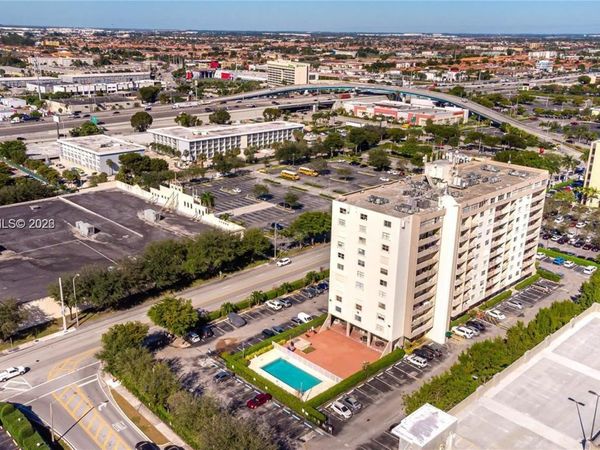 Unit 1111, Hialeah, FL 33012