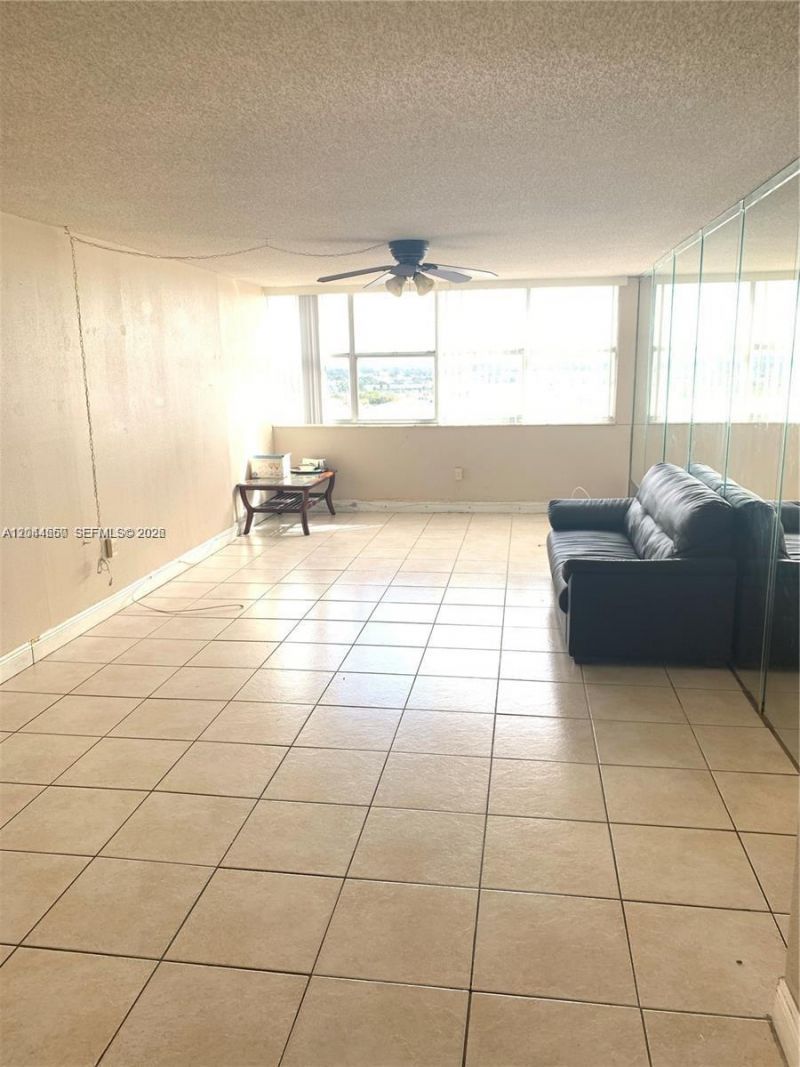 Please Call For Address, Unit 1111, Hialeah, FL 33012 Photo