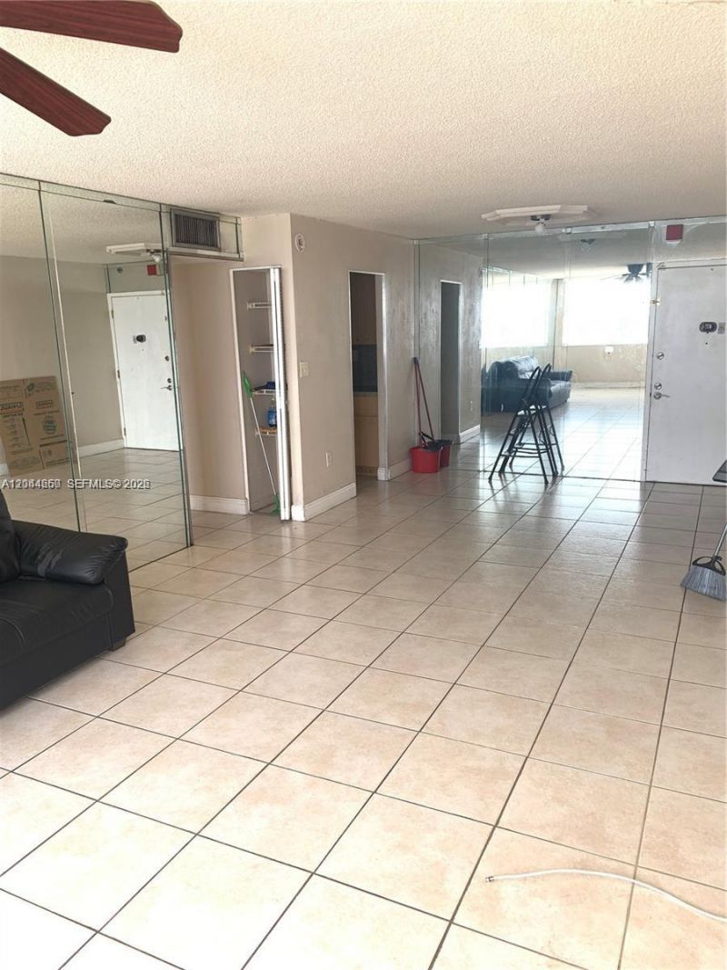 Please Call For Address, Unit 1111, Hialeah, FL 33012 Photo