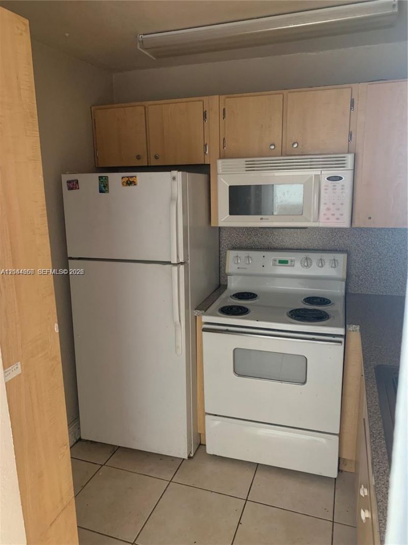Please Call For Address, Unit 1111, Hialeah, FL 33012 Photo