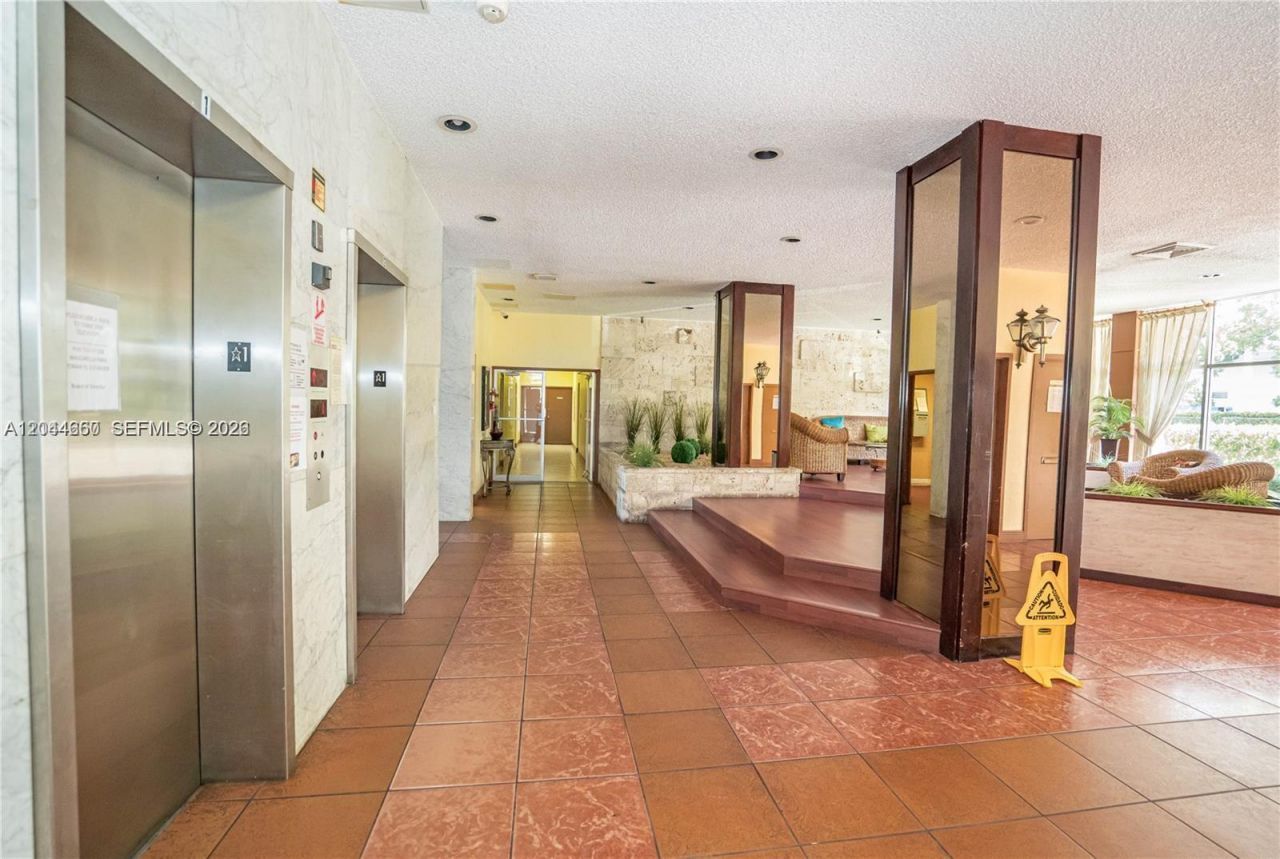 Please Call For Address, Unit 1111, Hialeah, FL 33012 Photo