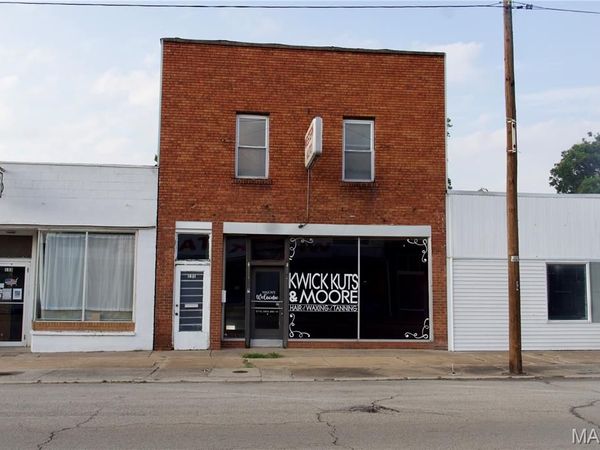 133 W Yoakum Avenue , Chaffee, MO 63740