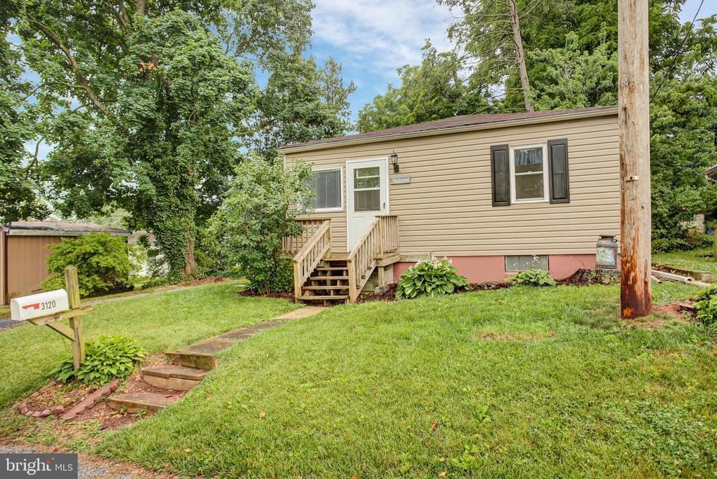 3120 CLAREMONT ROAD , DOVER, PA 17315