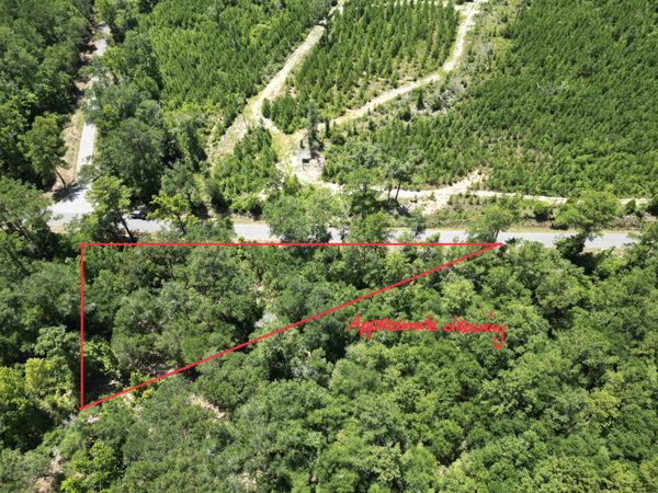 3389 Gainer Road, Chipley, FL 32428