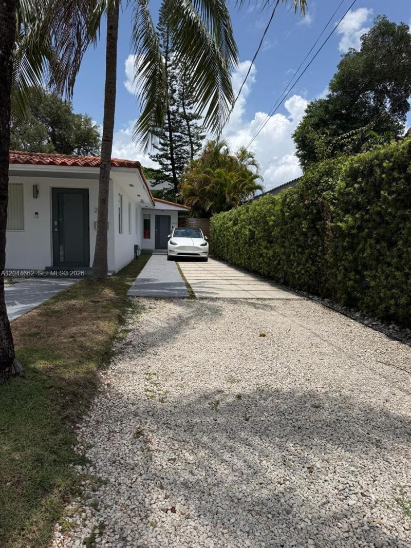 2401 SW 16th Ct, Miami, FL 33145 Photo