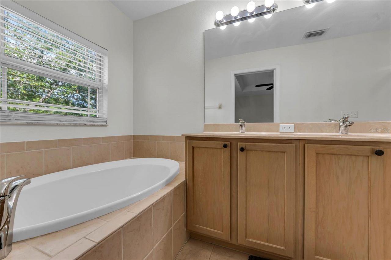 1421 Ridge Terrace, Tarpon Springs, FL 34689 Photo