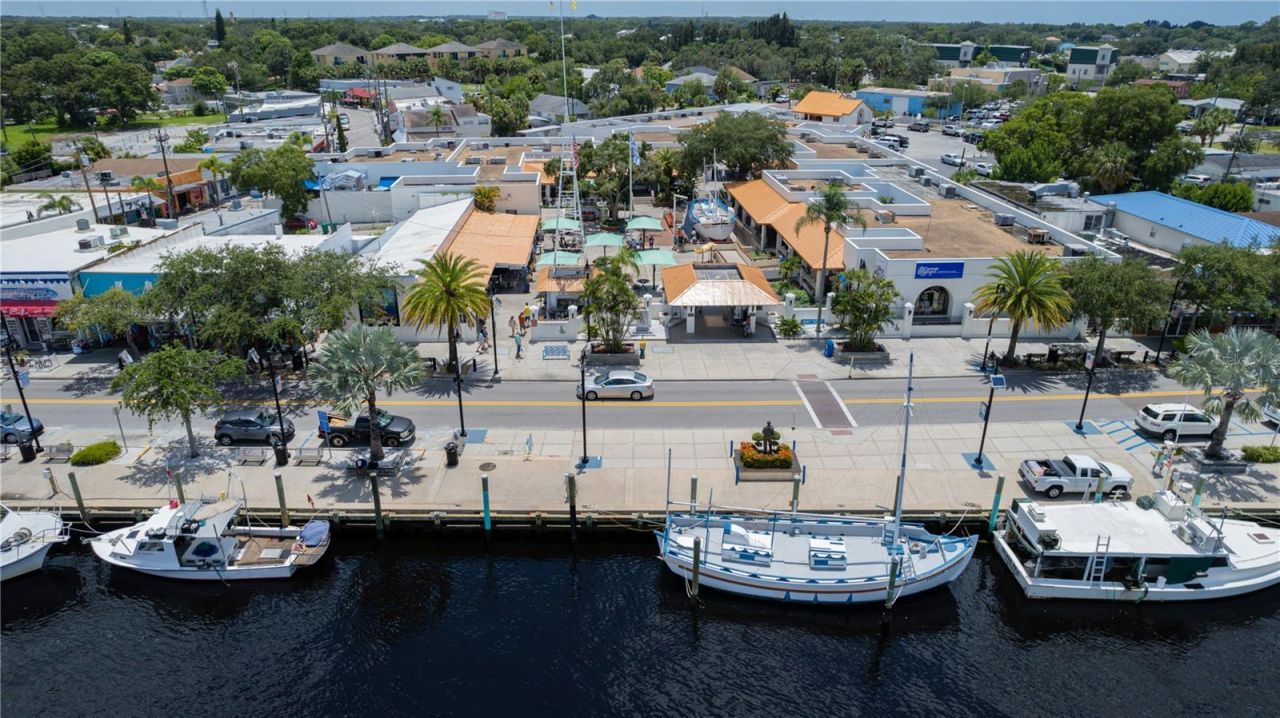 1421 Ridge Terrace, Tarpon Springs, FL 34689 Photo