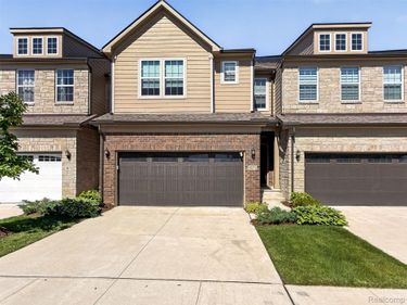 1673 Addison Circle, Commerce Township, Mi 48390