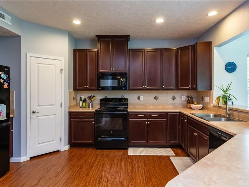5295 Venetian Way, Morrow, OH 45152 Photo 11