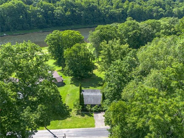 180 Ahrensville Rd, Oil City, PA 16301