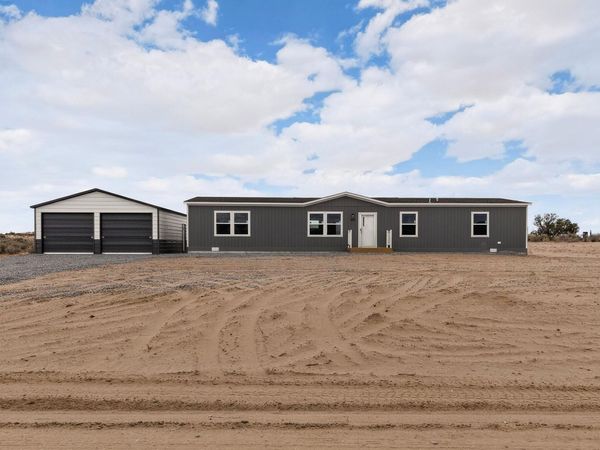 533 Hill Road NE, Rio Rancho, NM 87144