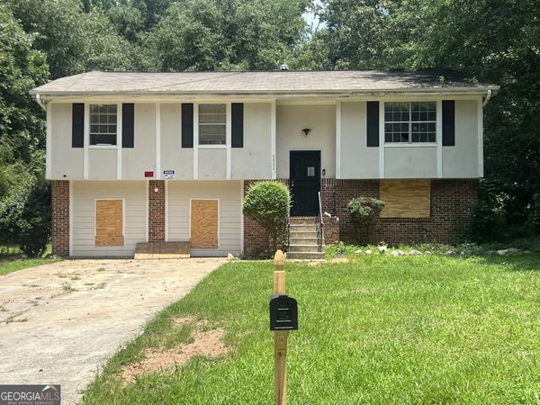 5852 Hallwood Court, Lithonia, GA 30058