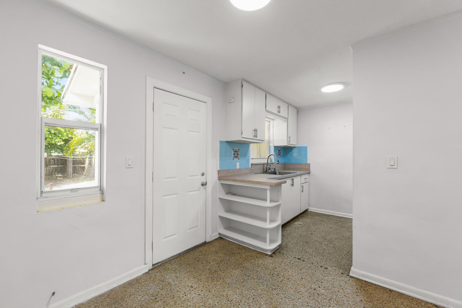 429 Lytle Street, West Palm Beach, FL 33405 Photo