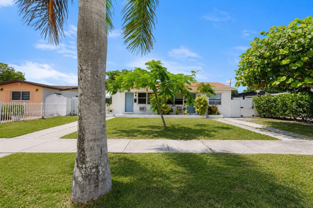 429 Lytle Street, West Palm Beach, FL 33405 Photo