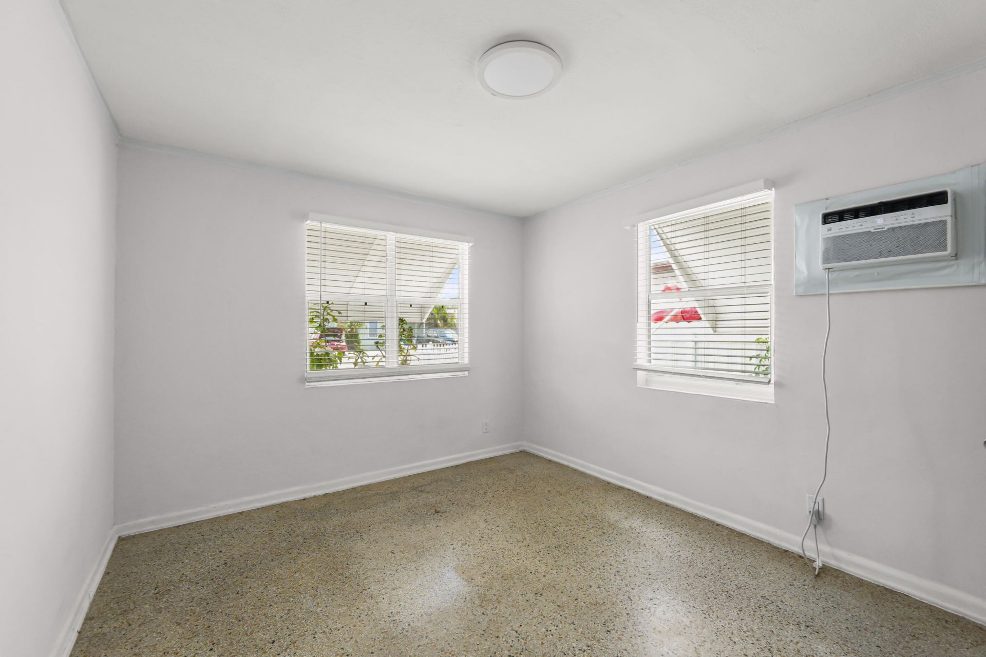 429 Lytle Street, West Palm Beach, FL 33405 Photo