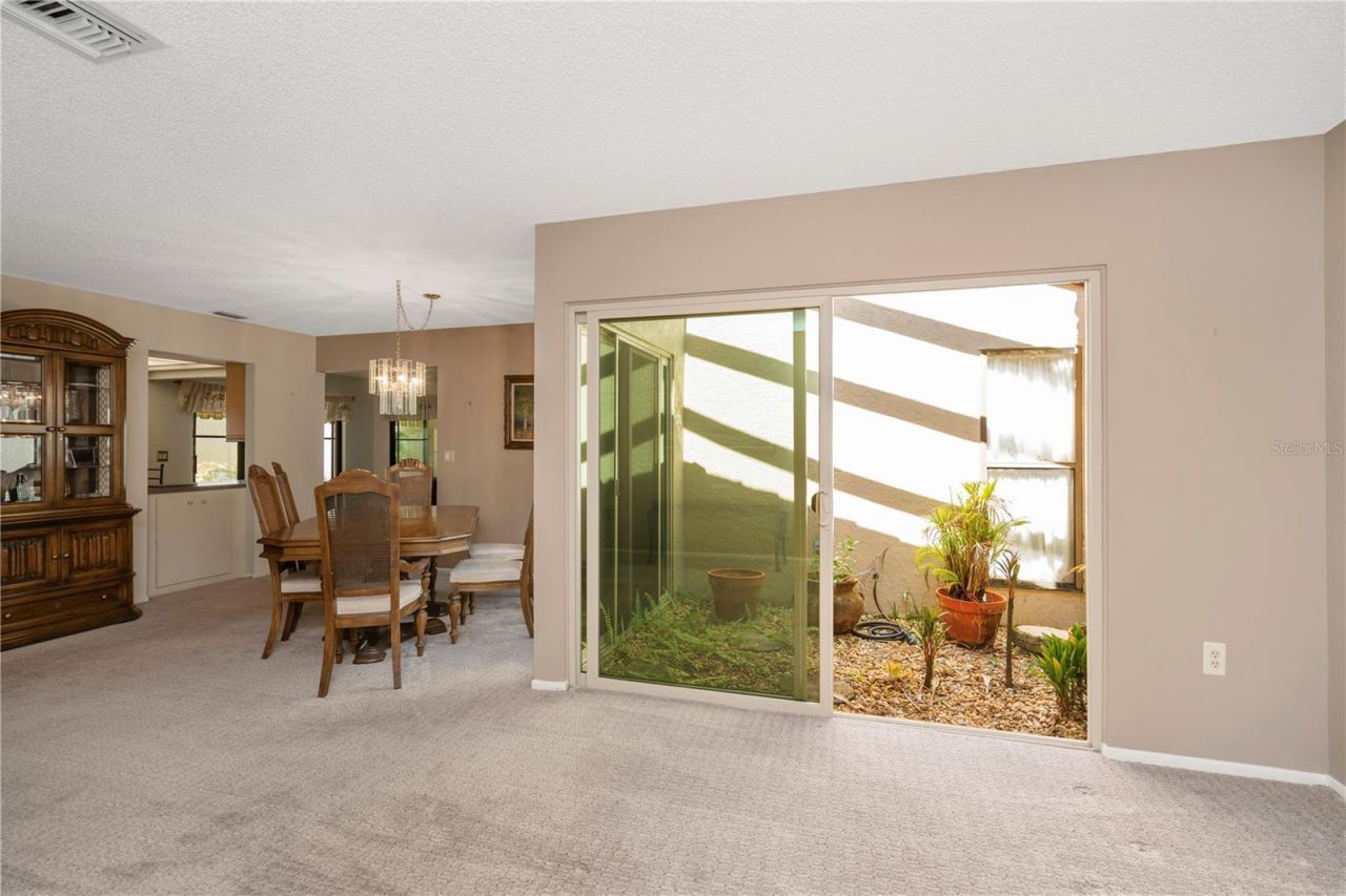3825 Glen Oaks Manor Drive, Sarasota, FL 34232 Photo