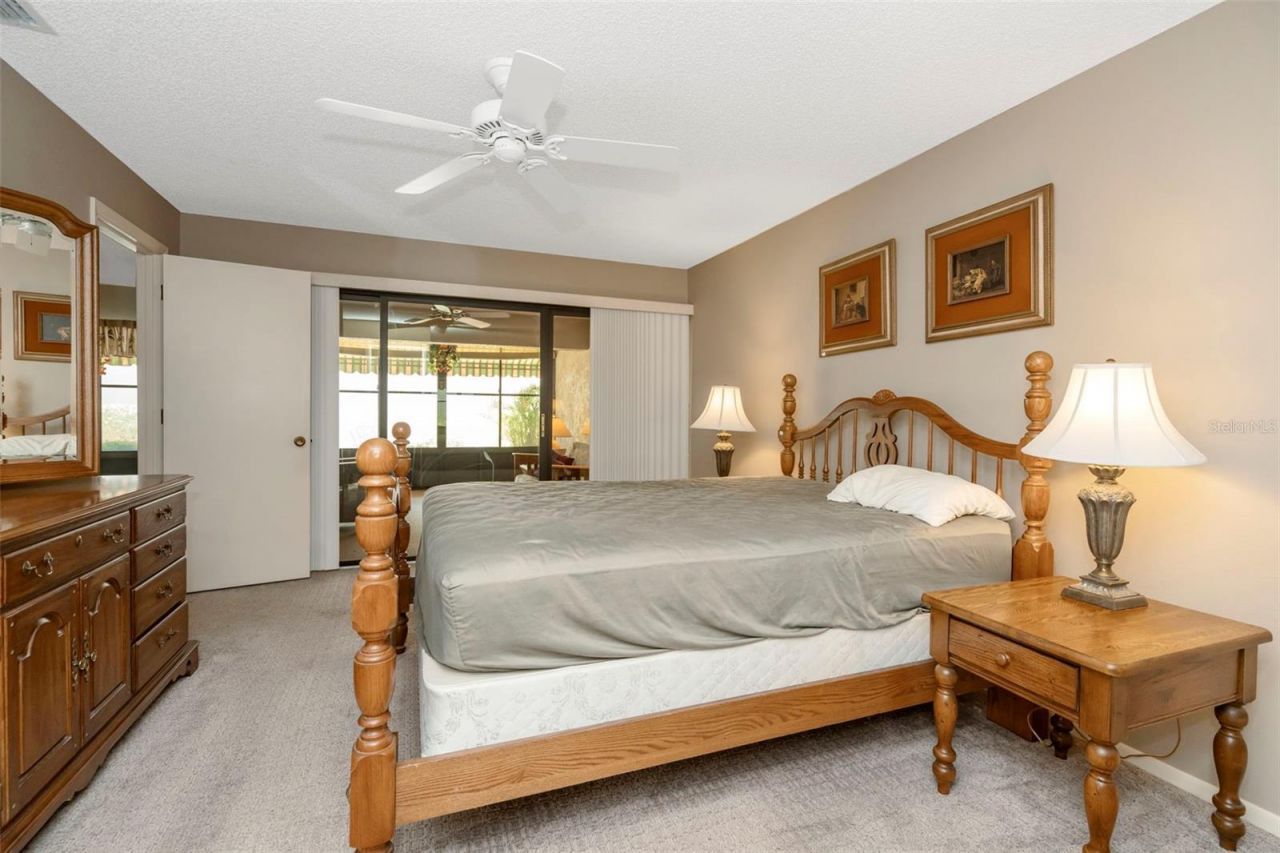 3825 Glen Oaks Manor Drive, Sarasota, FL 34232 Photo