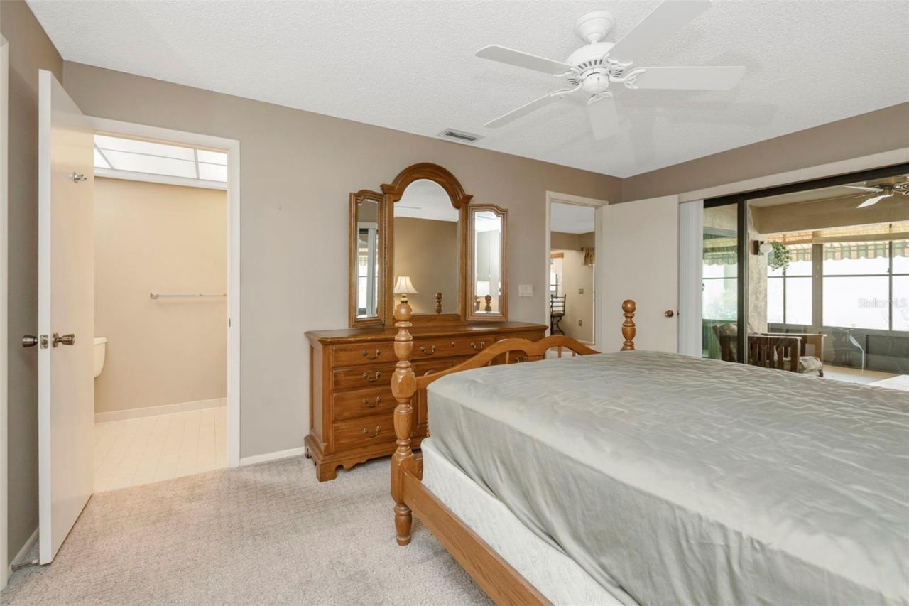 3825 Glen Oaks Manor Drive, Sarasota, FL 34232 Photo