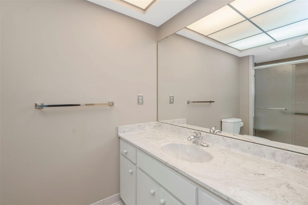 3825 Glen Oaks Manor Drive, Sarasota, FL 34232 Photo