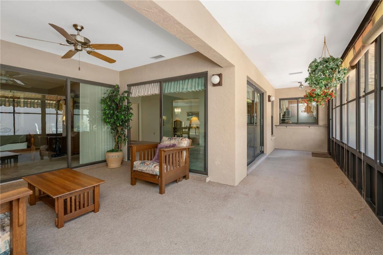 3825 Glen Oaks Manor Drive, Sarasota, FL 34232 Photo
