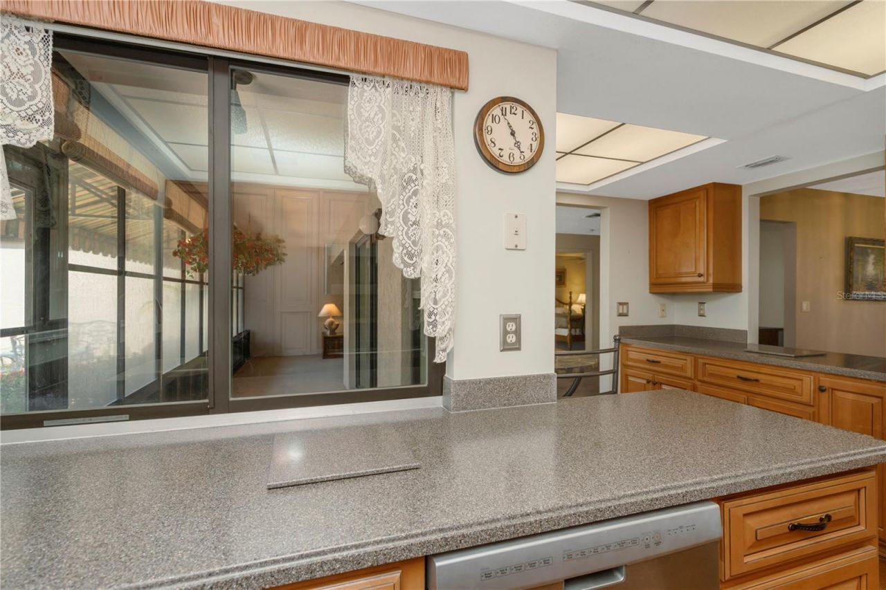 3825 Glen Oaks Manor Drive, Sarasota, FL 34232 Photo