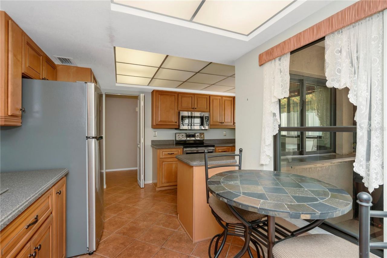 3825 Glen Oaks Manor Drive, Sarasota, FL 34232 Photo