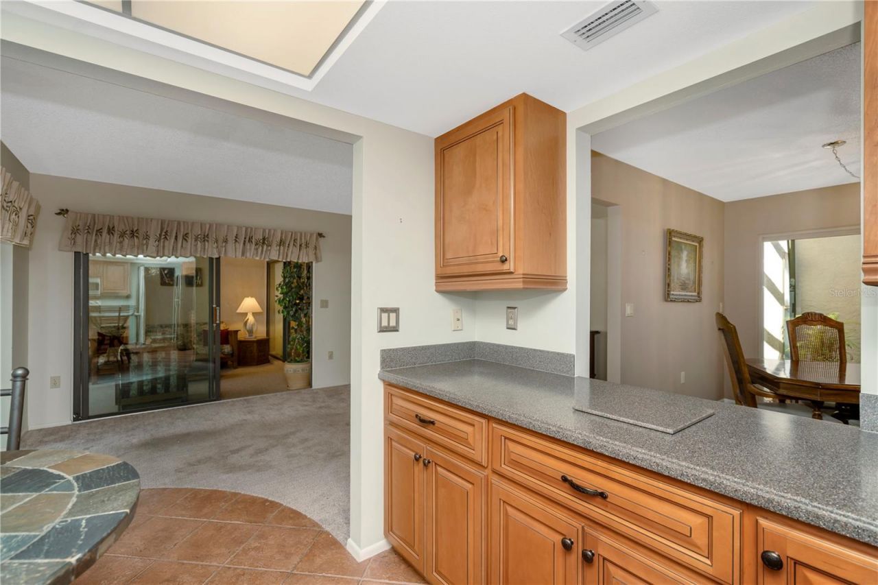 3825 Glen Oaks Manor Drive, Sarasota, FL 34232 Photo