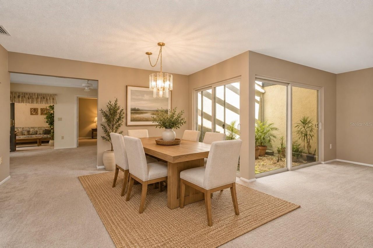 3825 Glen Oaks Manor Drive, Sarasota, FL 34232 Photo