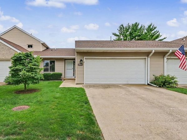 2911 Sierra Drive , Unit 2911, Champaign, IL 61822