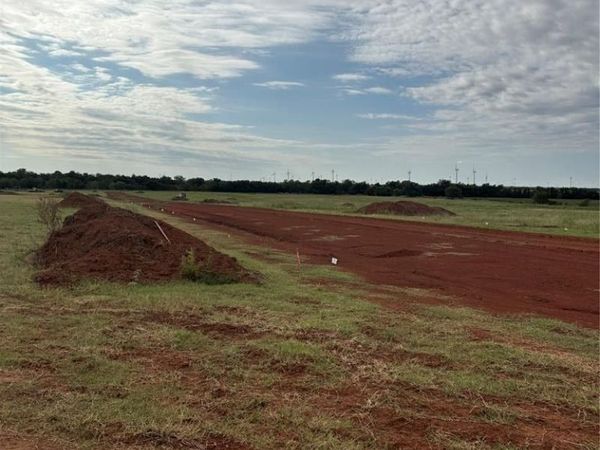 MARIPOSA Lane, Cashion, OK 73106